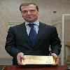 белая футболка женская
